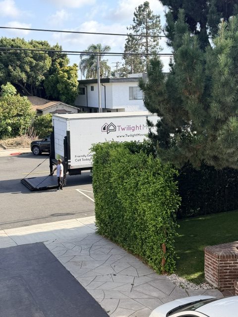 Real Twilight Movers residential moving job in Long Beach CA